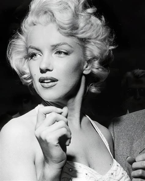 marilyn monroe black and white images